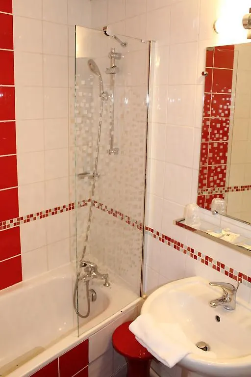 Kyriad Hotel XIII Italie Gobelins Paris 3*,